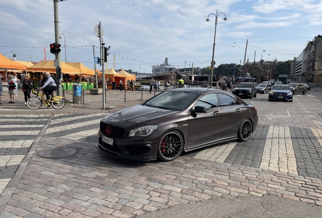 Mercedes-Benz CLA 45 AMG C117