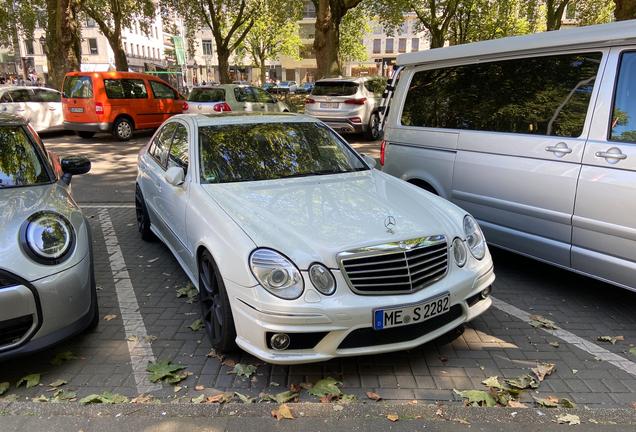 Mercedes-Benz E 63 AMG