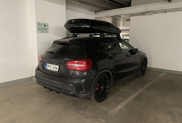 Mercedes-Benz GLA 45 AMG X156