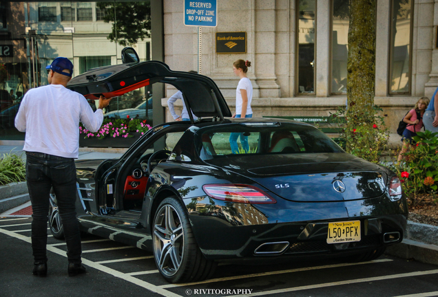 Mercedes-Benz SLS AMG