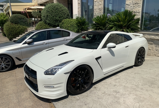 Nissan GT-R 2011