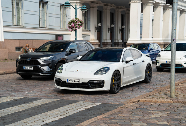 Porsche 971 Panamera Turbo S E-Hybrid