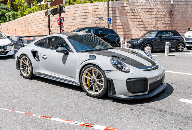 Porsche 991 GT2 RS Weissach Package