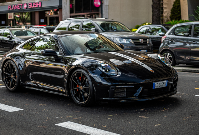 Porsche 992 Carrera 4 GTS