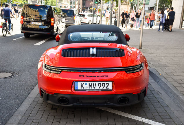 Porsche 992 Carrera 4 GTS Cabriolet