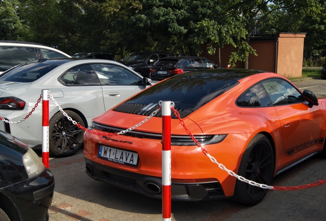 Porsche 992 Carrera 4 GTS