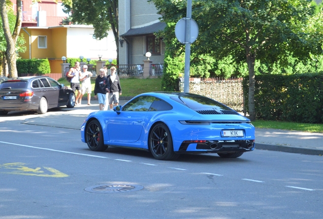 Porsche 992 Carrera 4S