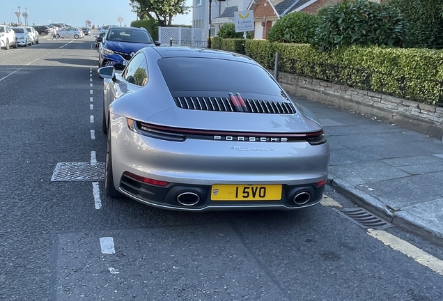 Porsche 992 Carrera 4S