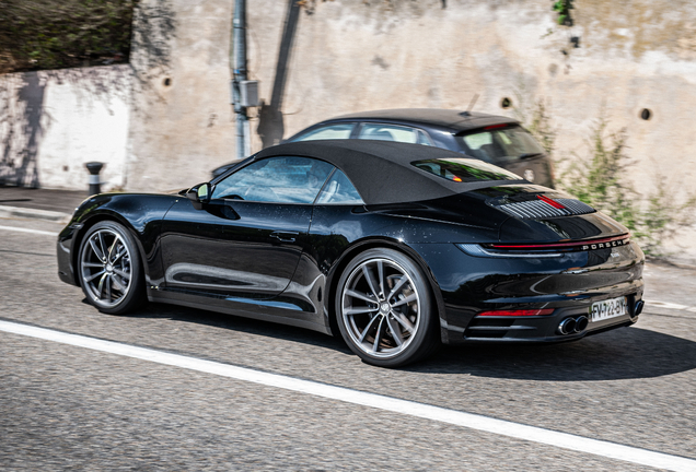 Porsche 992 Carrera 4S Cabriolet