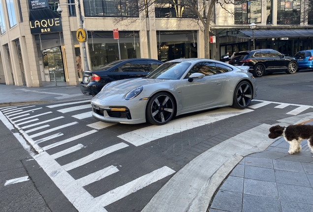 Porsche 992 Sport Classic