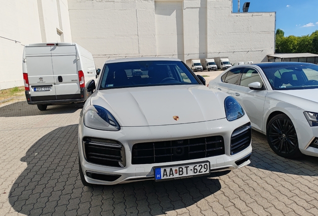 Porsche 9YA Cayenne GTS