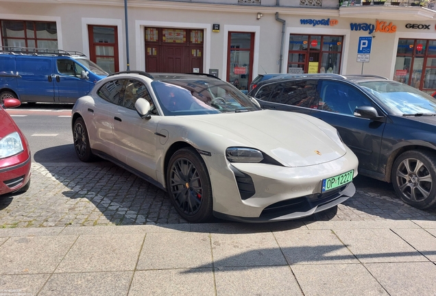 Porsche Taycan GTS Sport Turismo