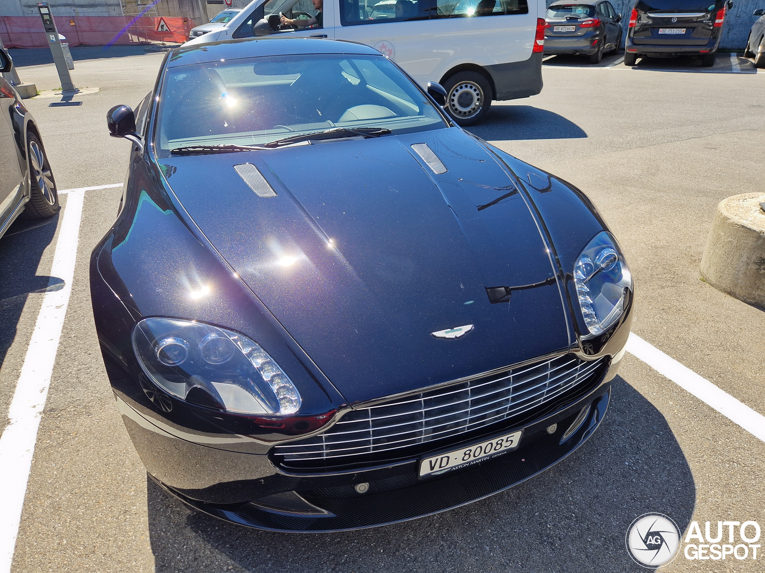 Aston Martin V8 Vantage S SP10