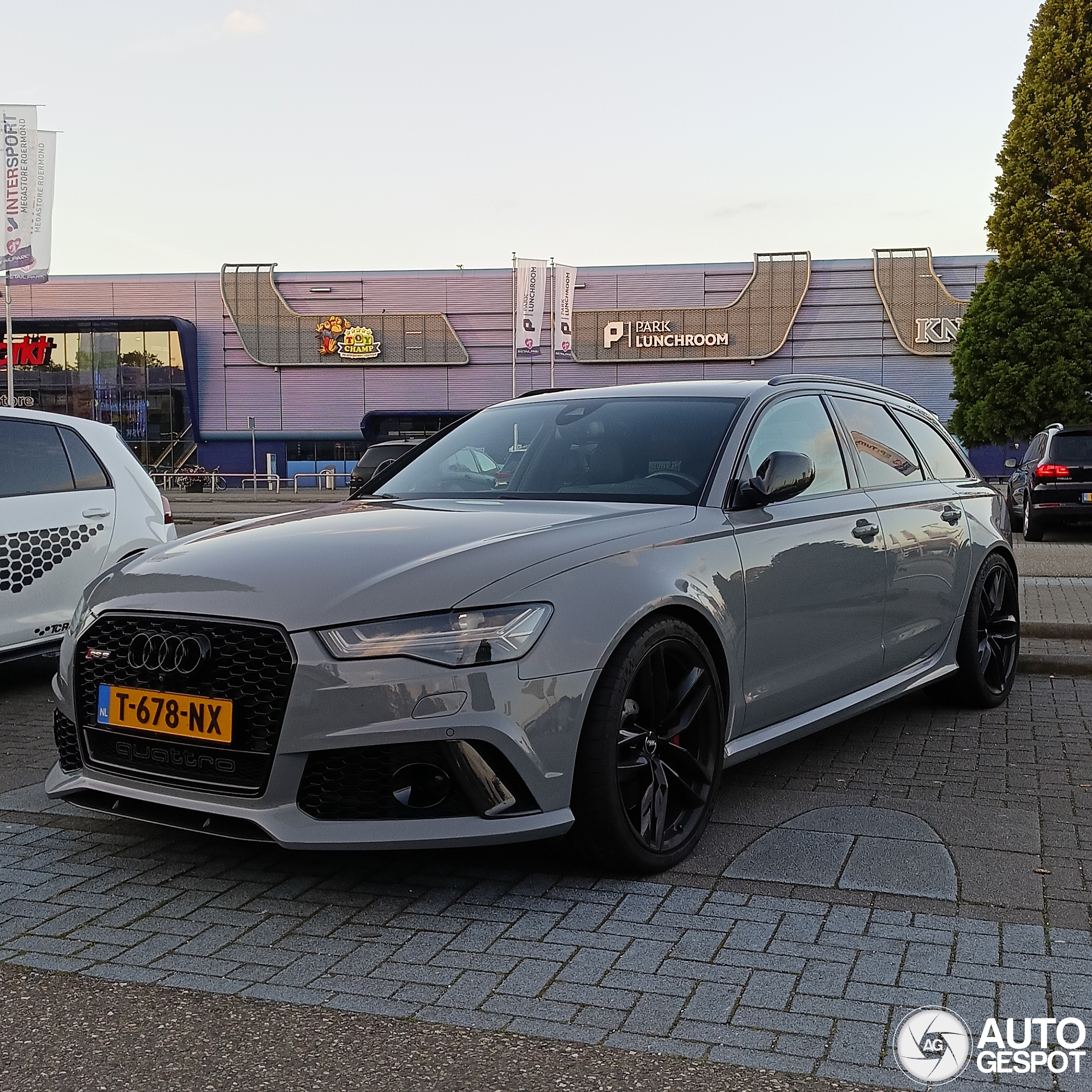 Audi RS6 Avant C7 2015