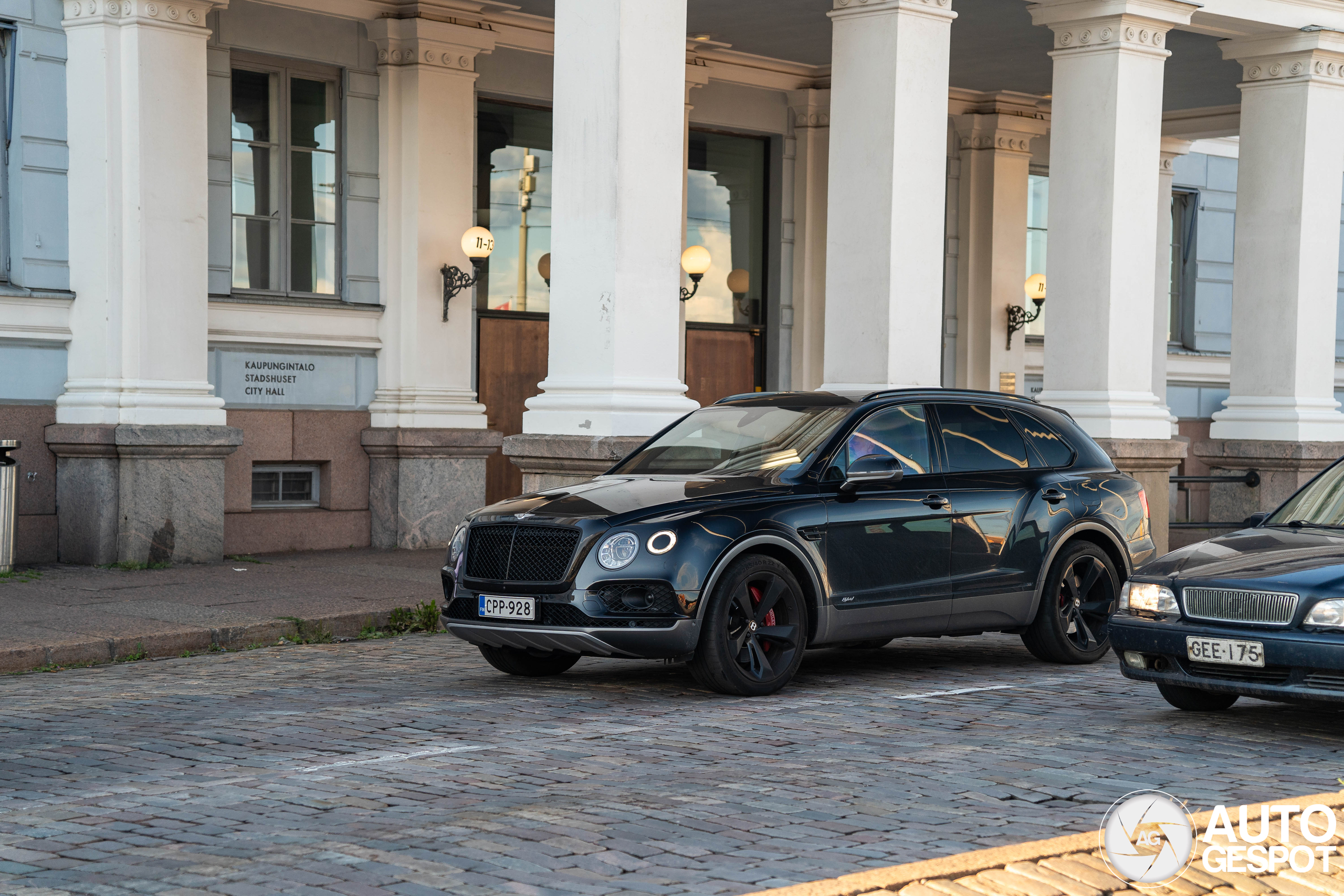 Bentley Bentayga Hybrid