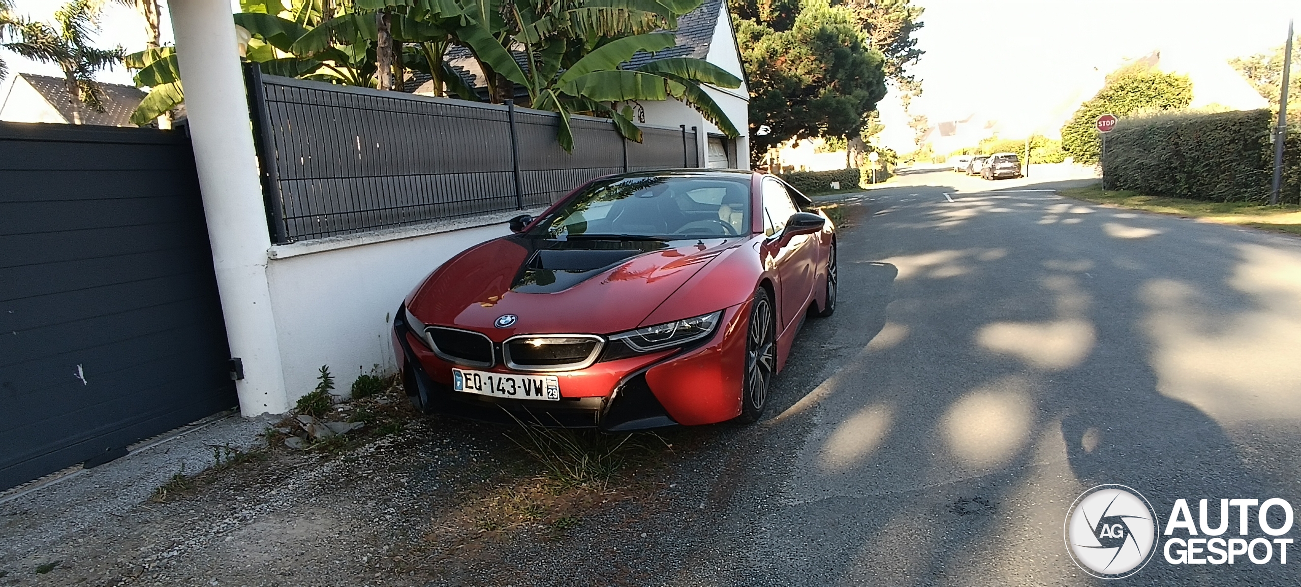 BMW i8 Protonic Red Edition