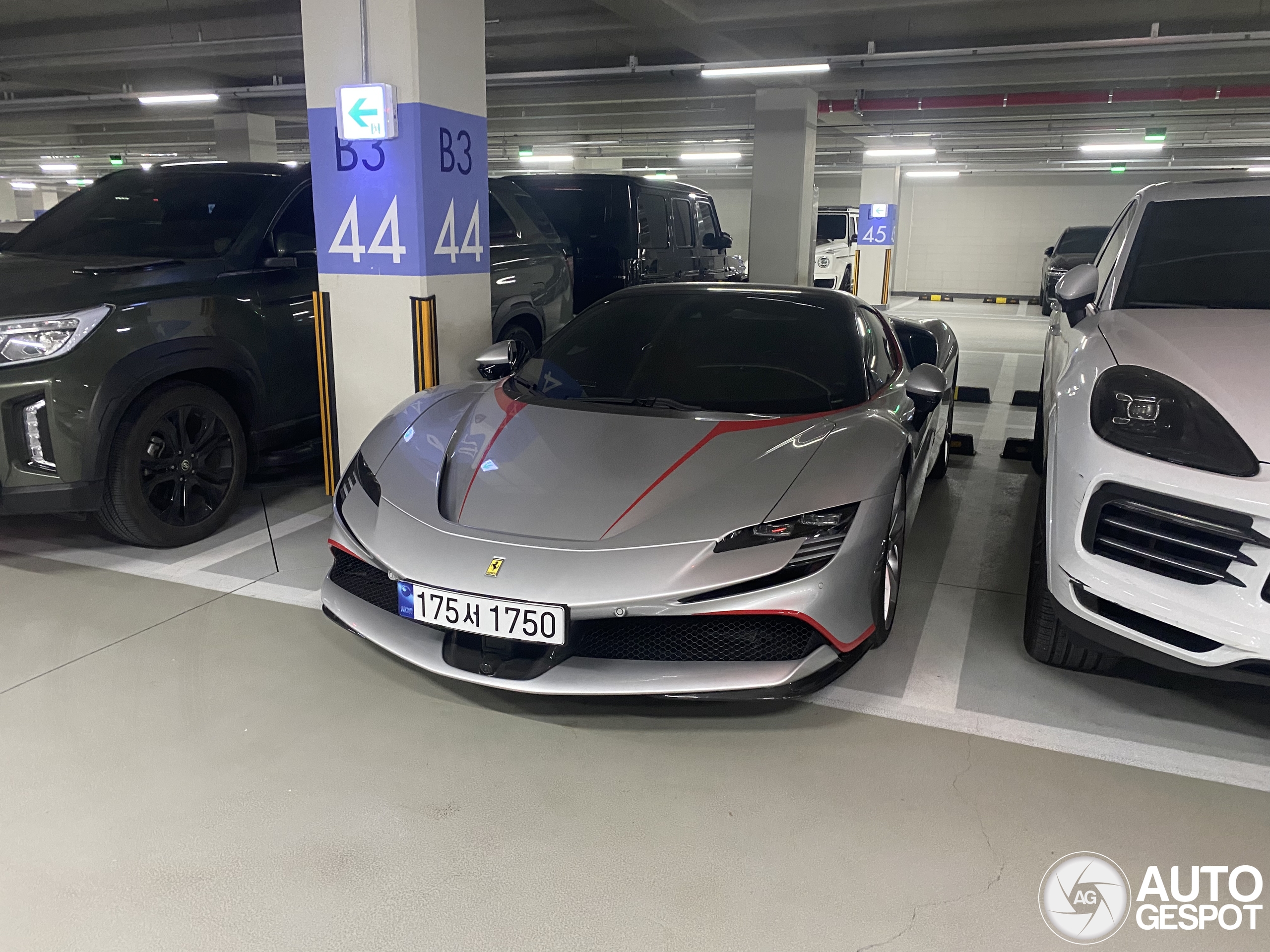 Ferrari SF90 Spider