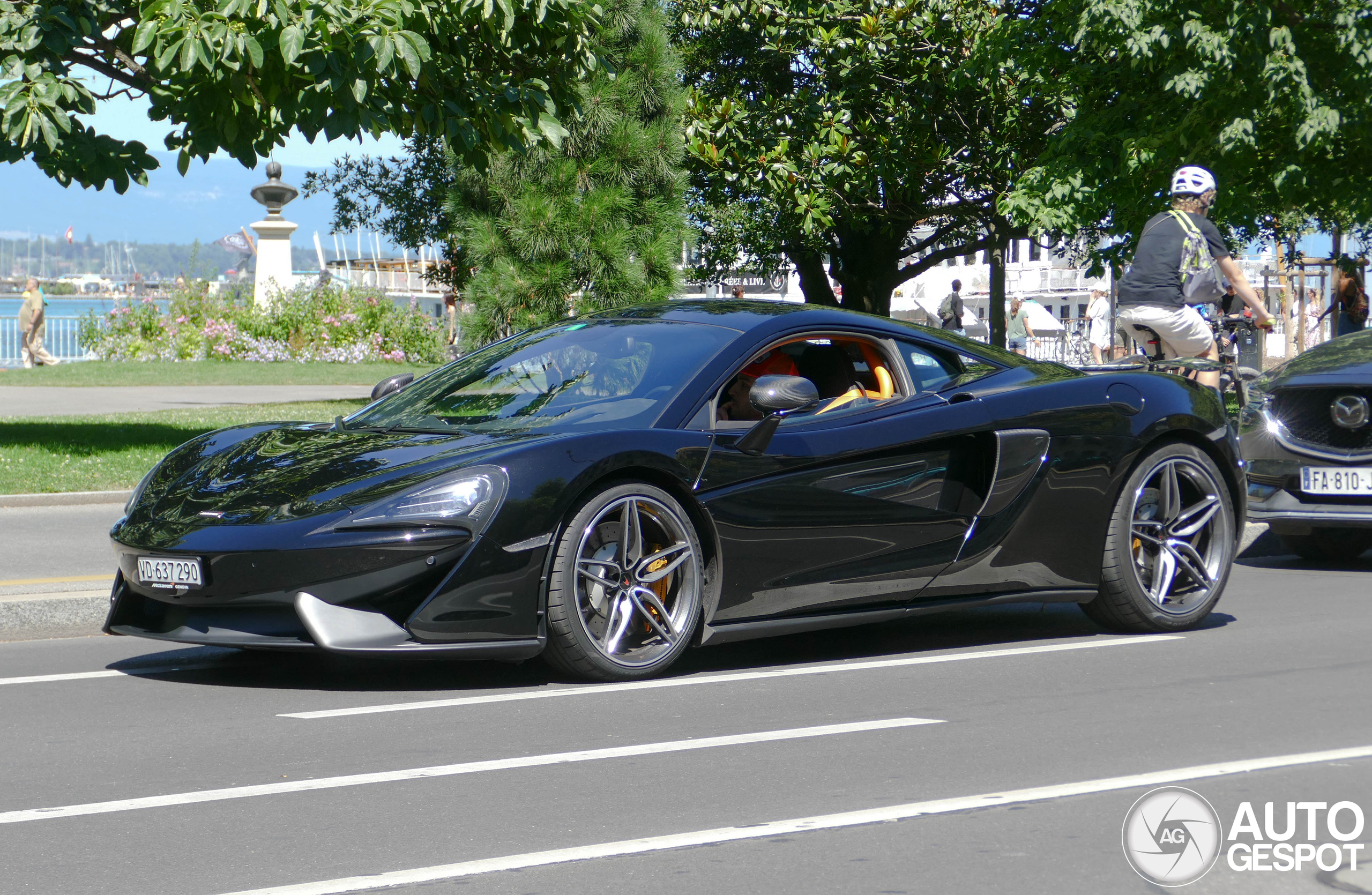 McLaren 570S