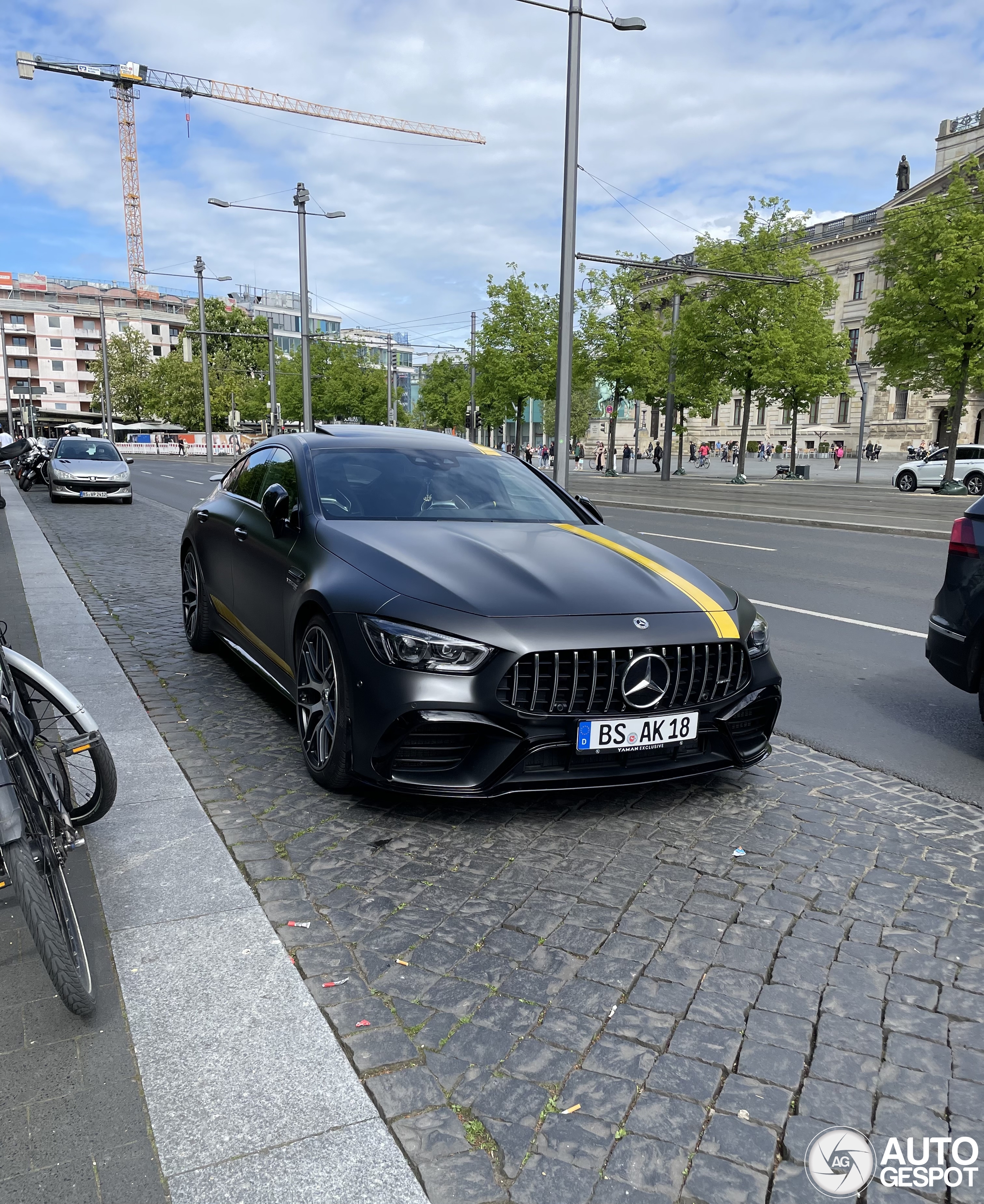 Mercedes-AMG GT 63 S X290