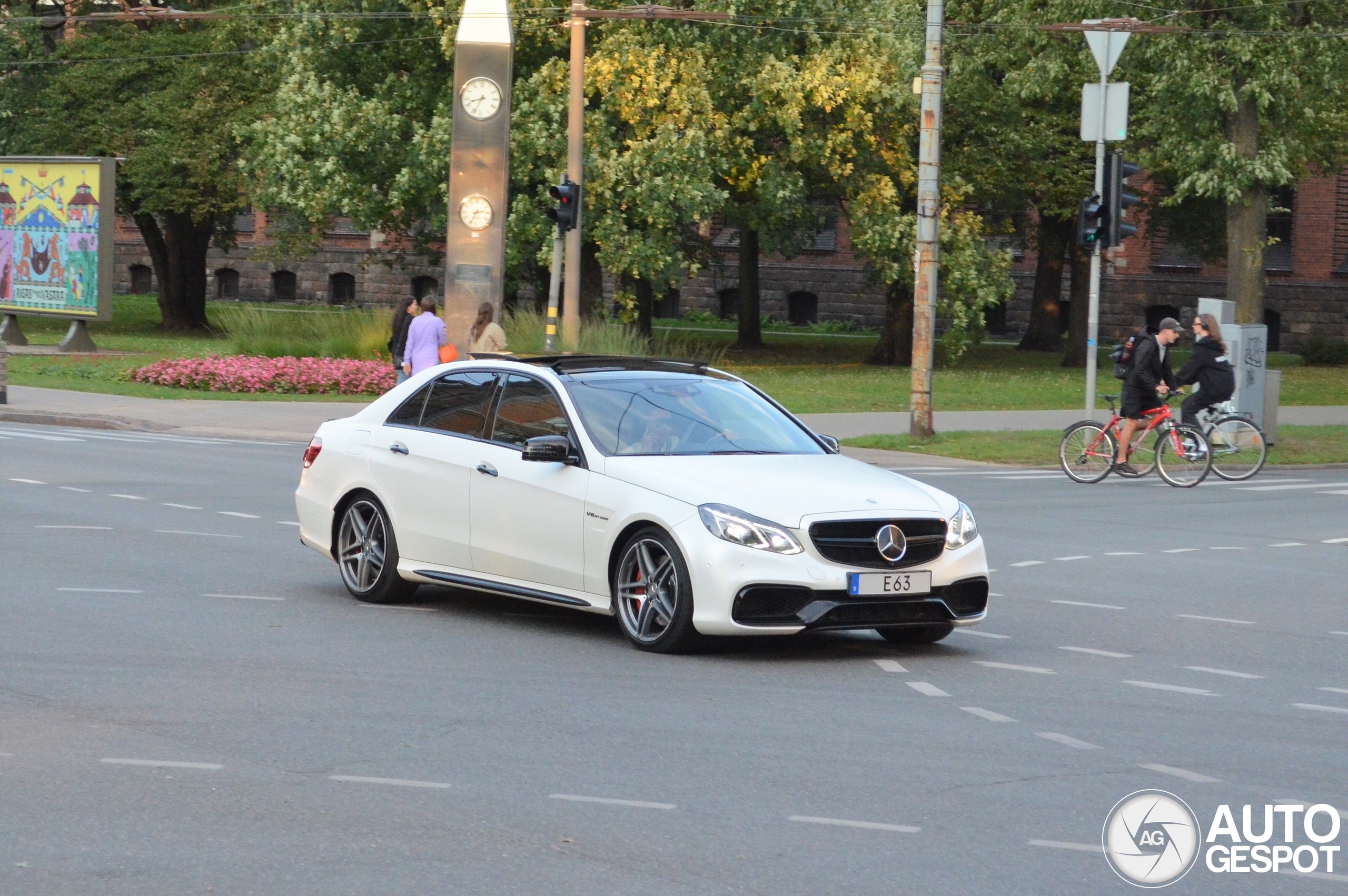 Mercedes-Benz E 63 AMG S W212