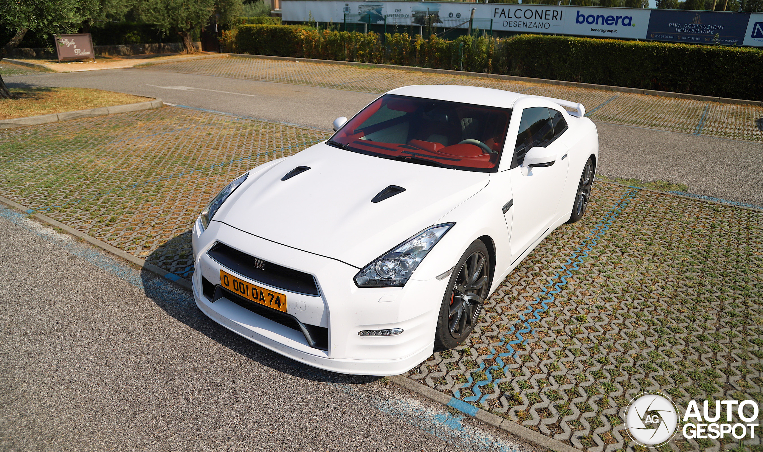 Nissan GT-R 2011