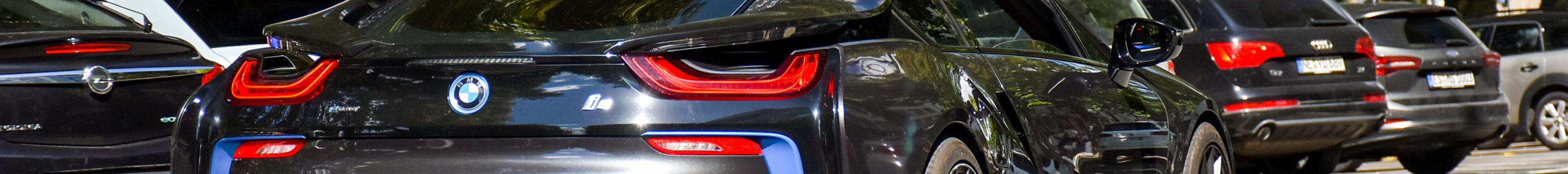 BMW i8