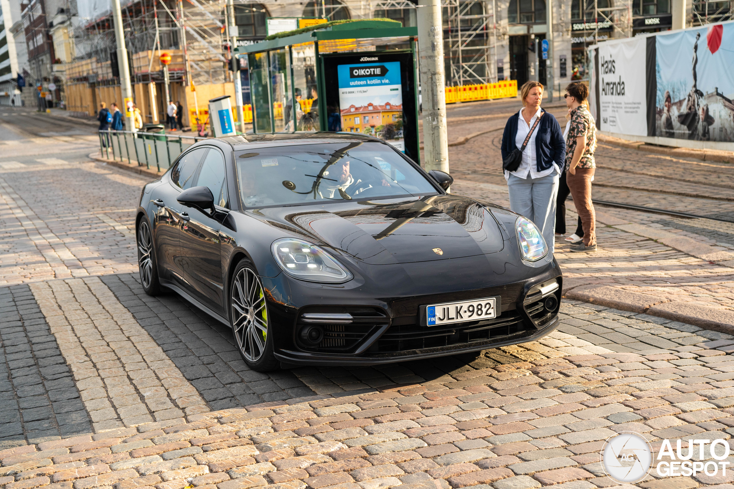 Porsche 971 Panamera Turbo S E-Hybrid