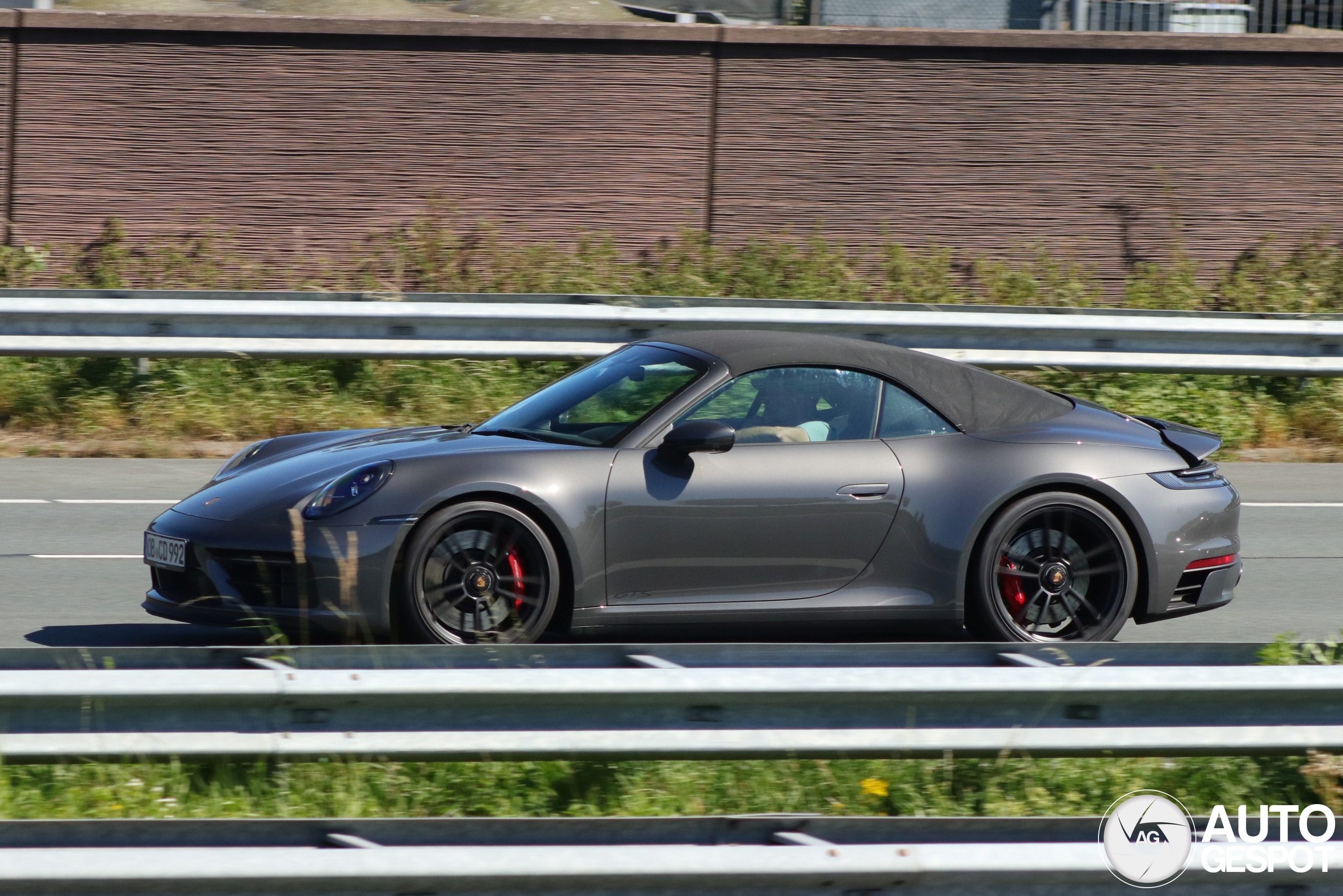 Porsche 992 Carrera GTS Cabriolet