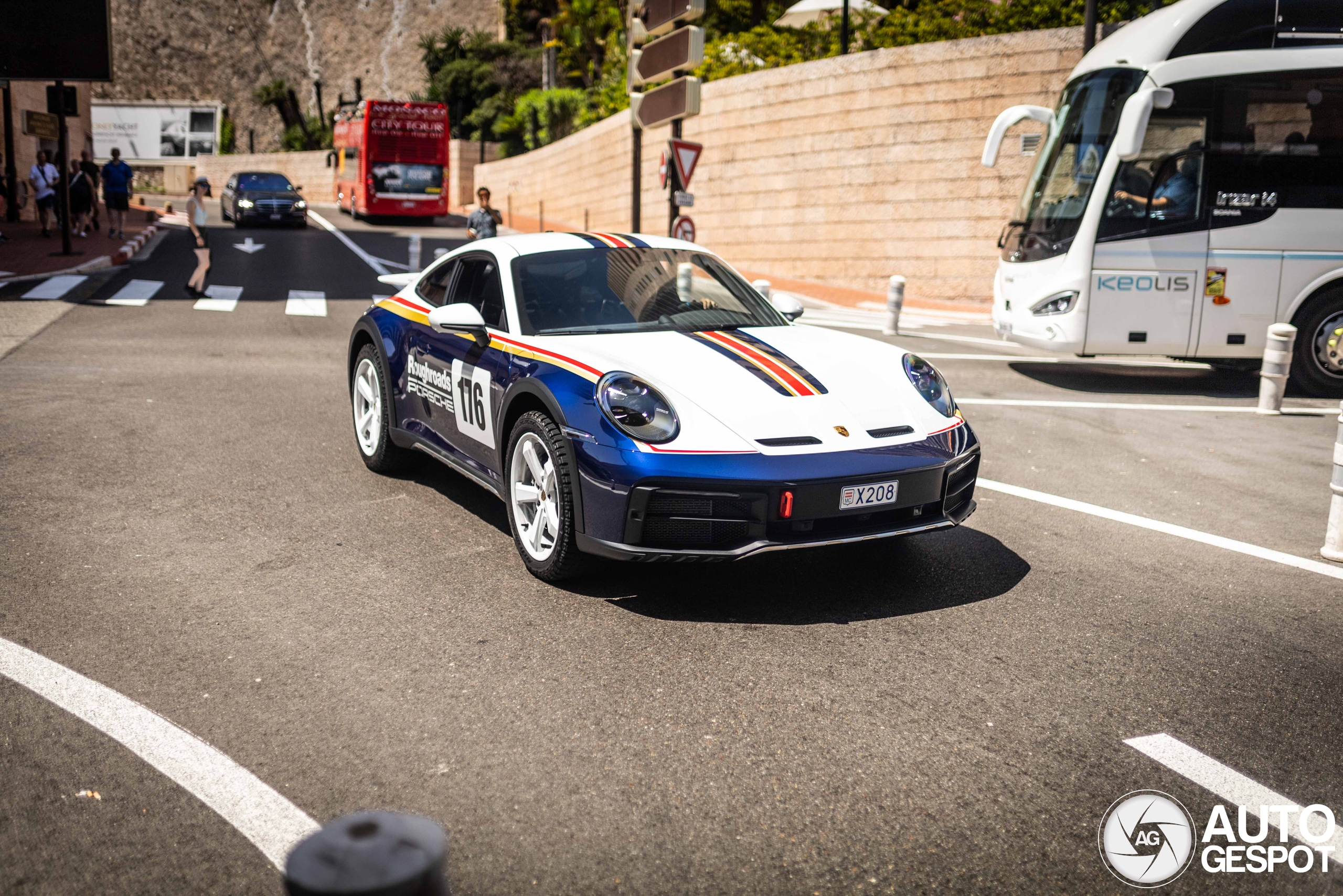 Porsche 992 Dakar