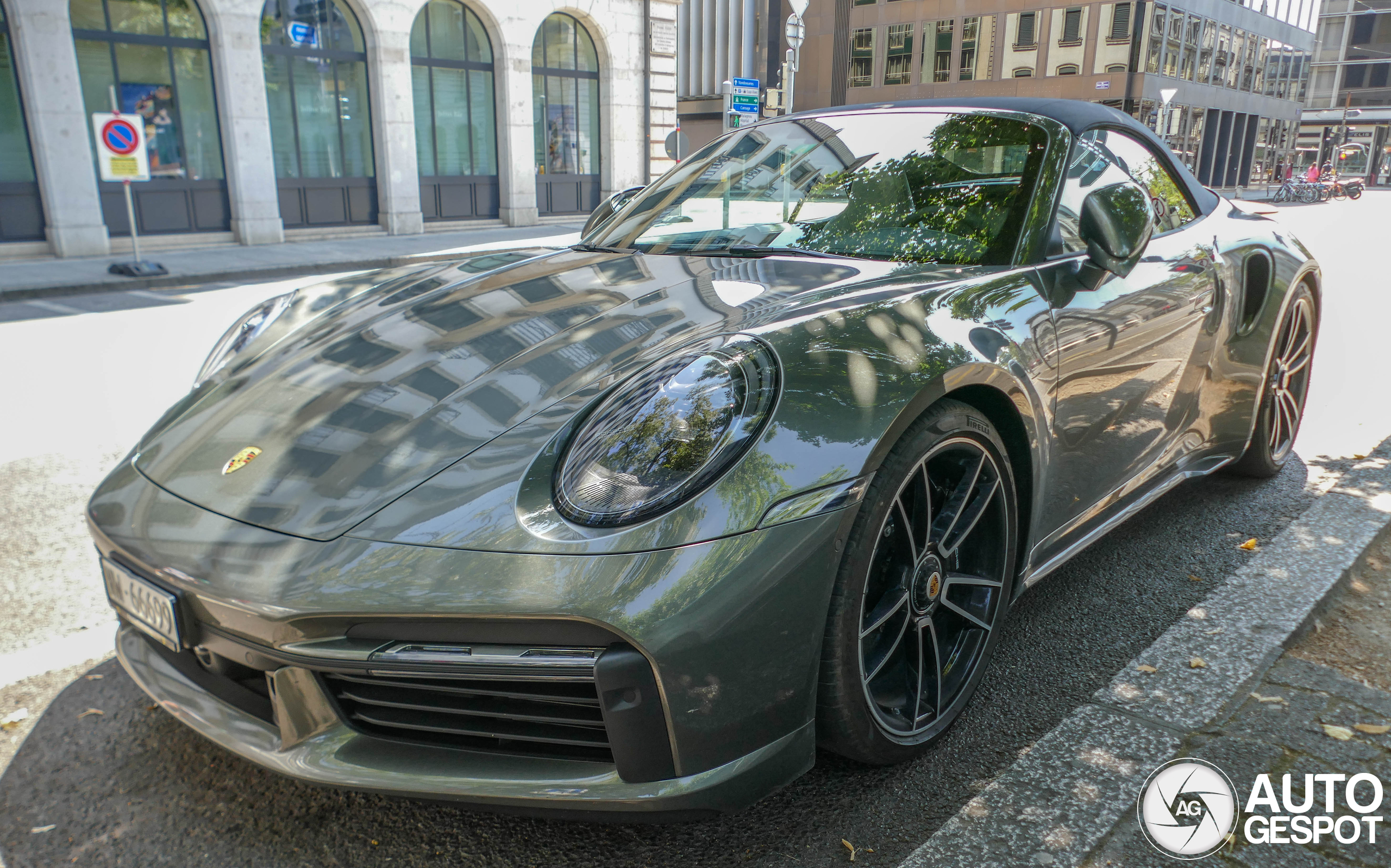 Porsche 992 Turbo S Cabriolet