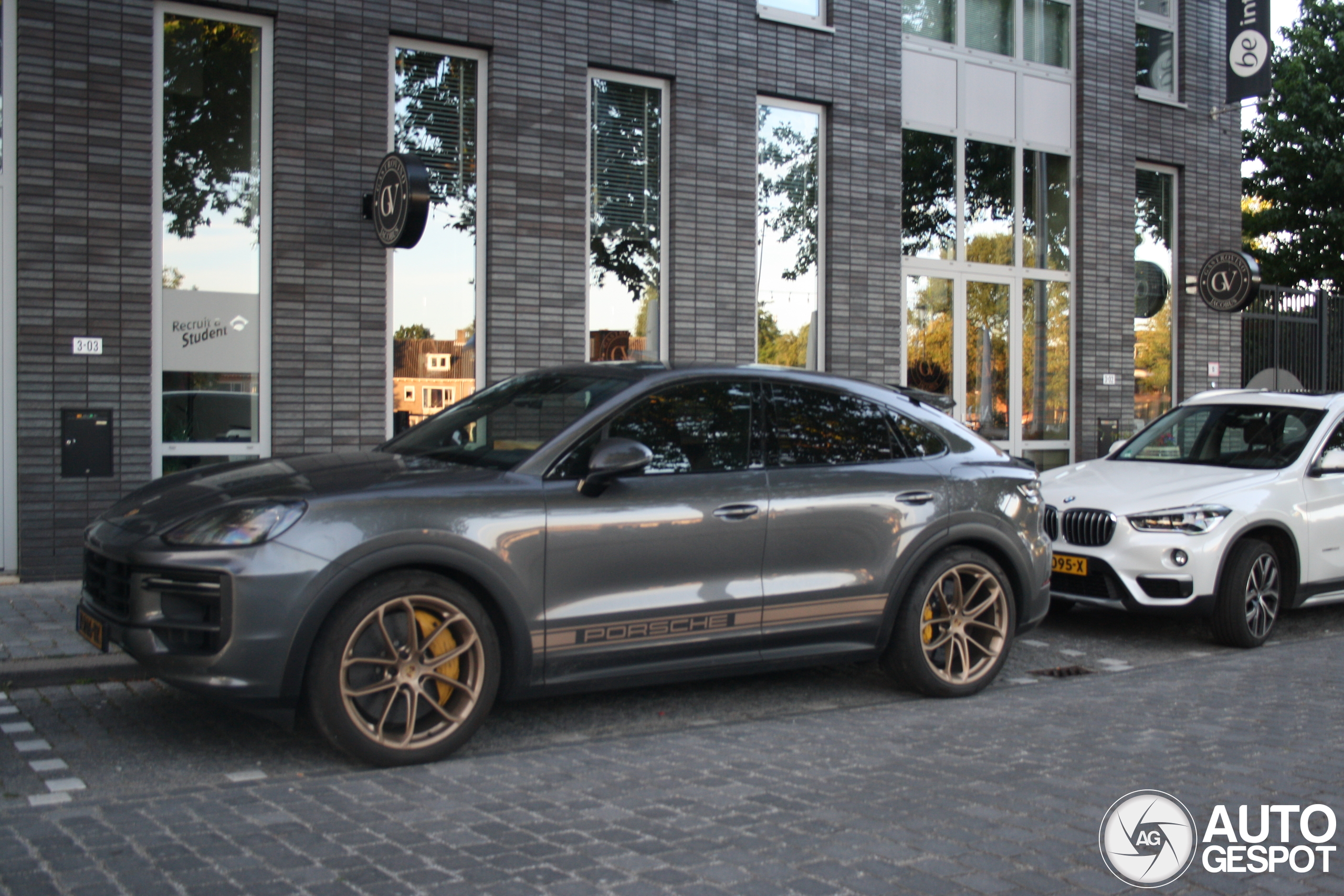 Porsche Cayenne Coupé Turbo E-Hybrid