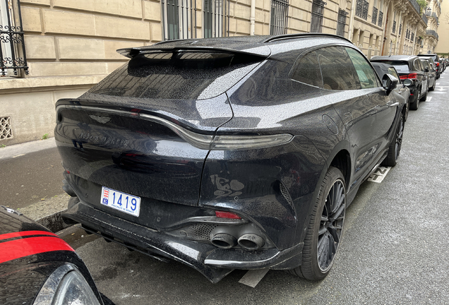 Aston Martin DBX707