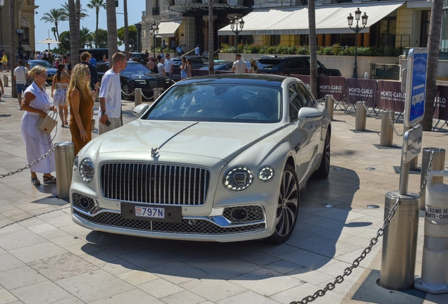 Bentley Flying Spur V8 2021