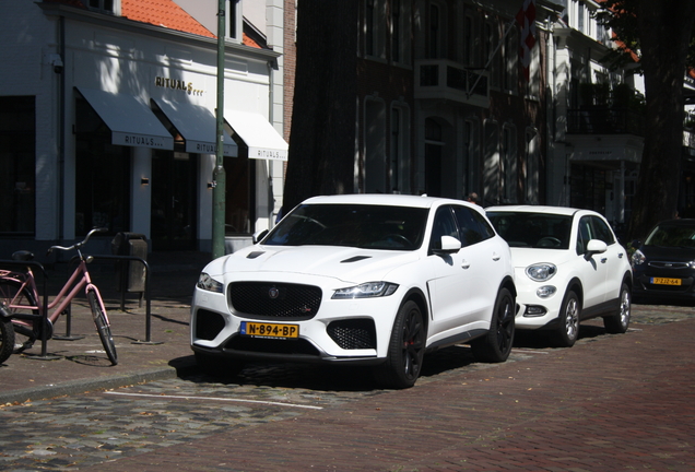 Jaguar F-PACE SVR