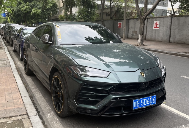 Lamborghini Urus