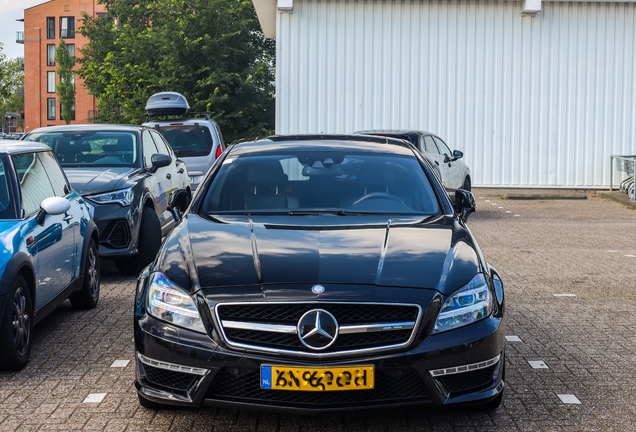 Mercedes-Benz CLS 63 AMG X218 Shooting Brake