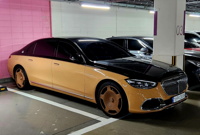 Mercedes-Maybach S 680 X223 Virgil Abloh Edition