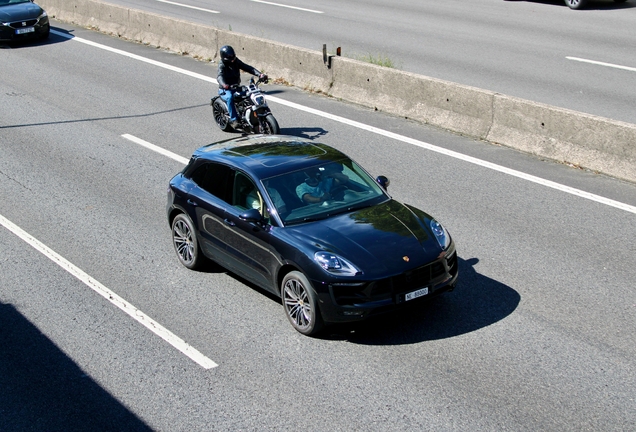 Porsche 95B Macan GTS