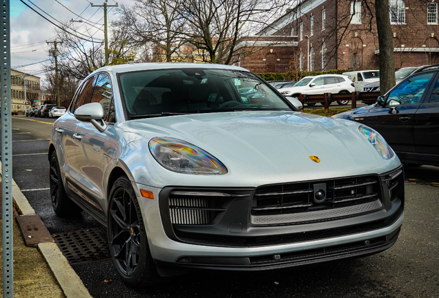 Porsche 95B Macan GTS MkIII