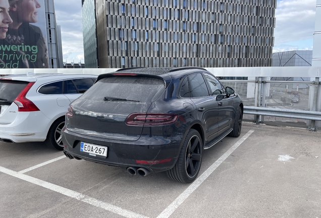 Porsche 95B Macan Turbo