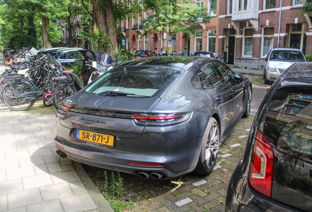 Porsche 971 Panamera Turbo