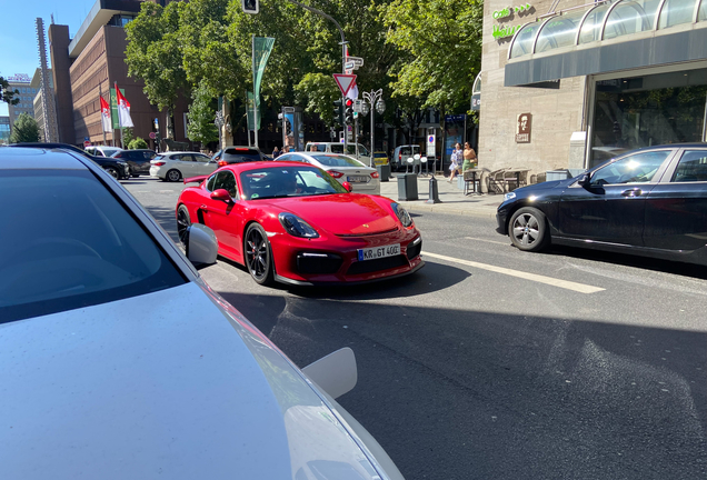 Porsche 981 Cayman GT4