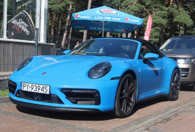 Porsche 992 Carrera 4 GTS Cabriolet