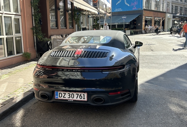 Porsche 992 Carrera 4S Cabriolet