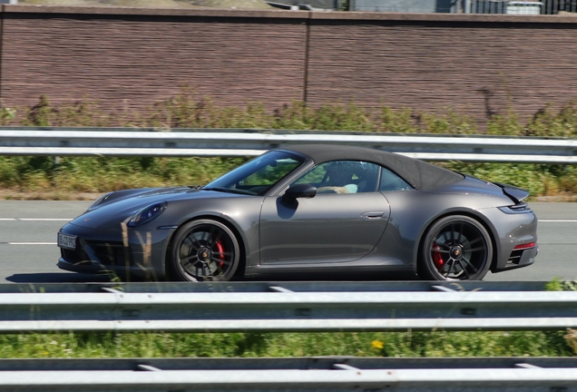 Porsche 992 Carrera GTS Cabriolet