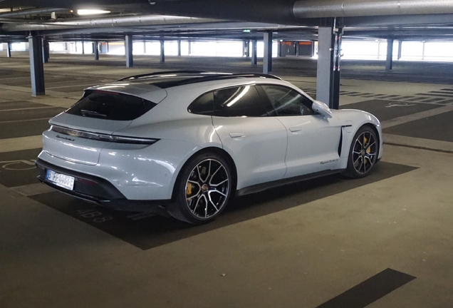 Porsche Taycan Turbo S Sport Turismo