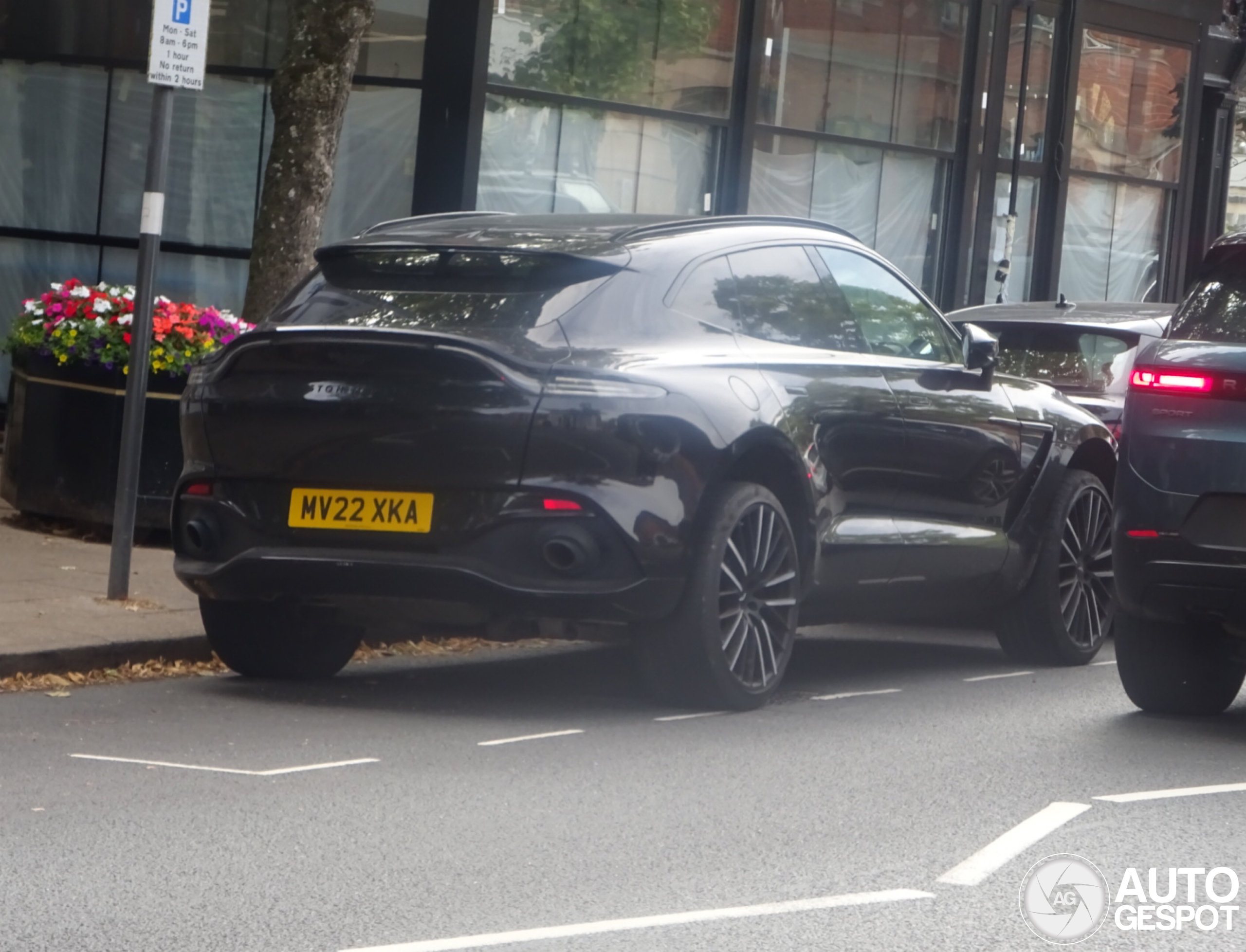 Aston Martin DBX