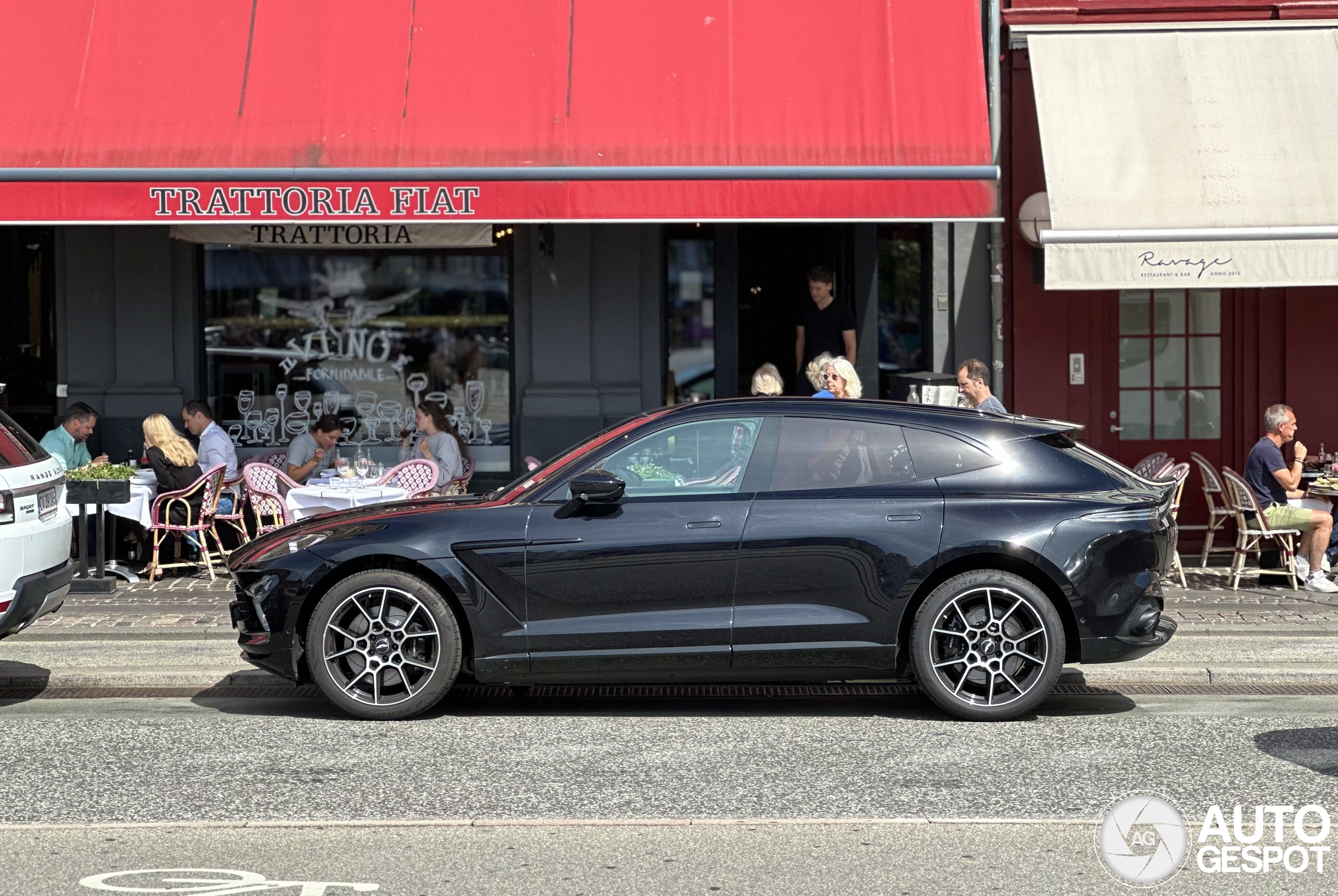 Aston Martin DBX