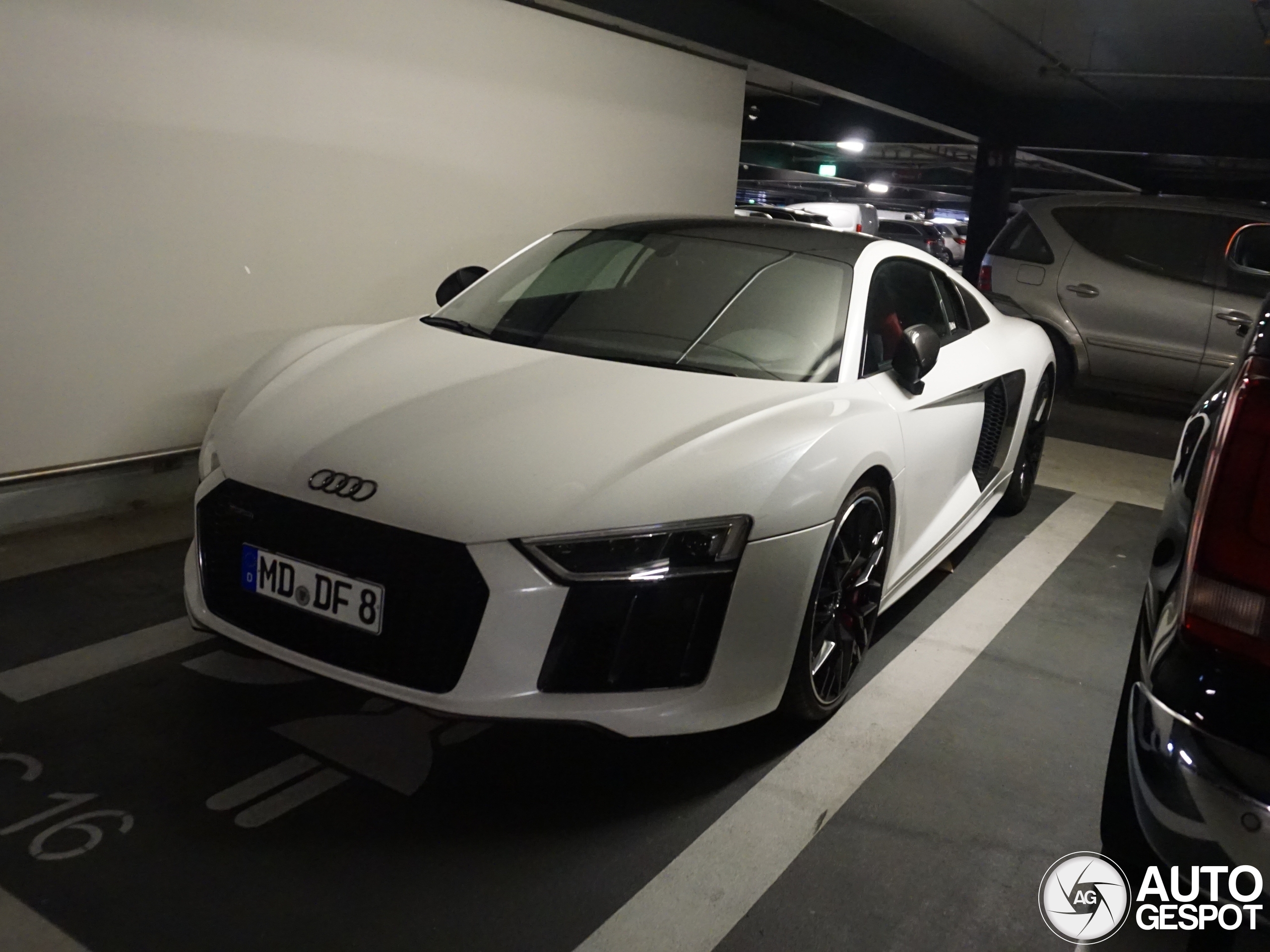 Audi R8 V10 Plus 2015