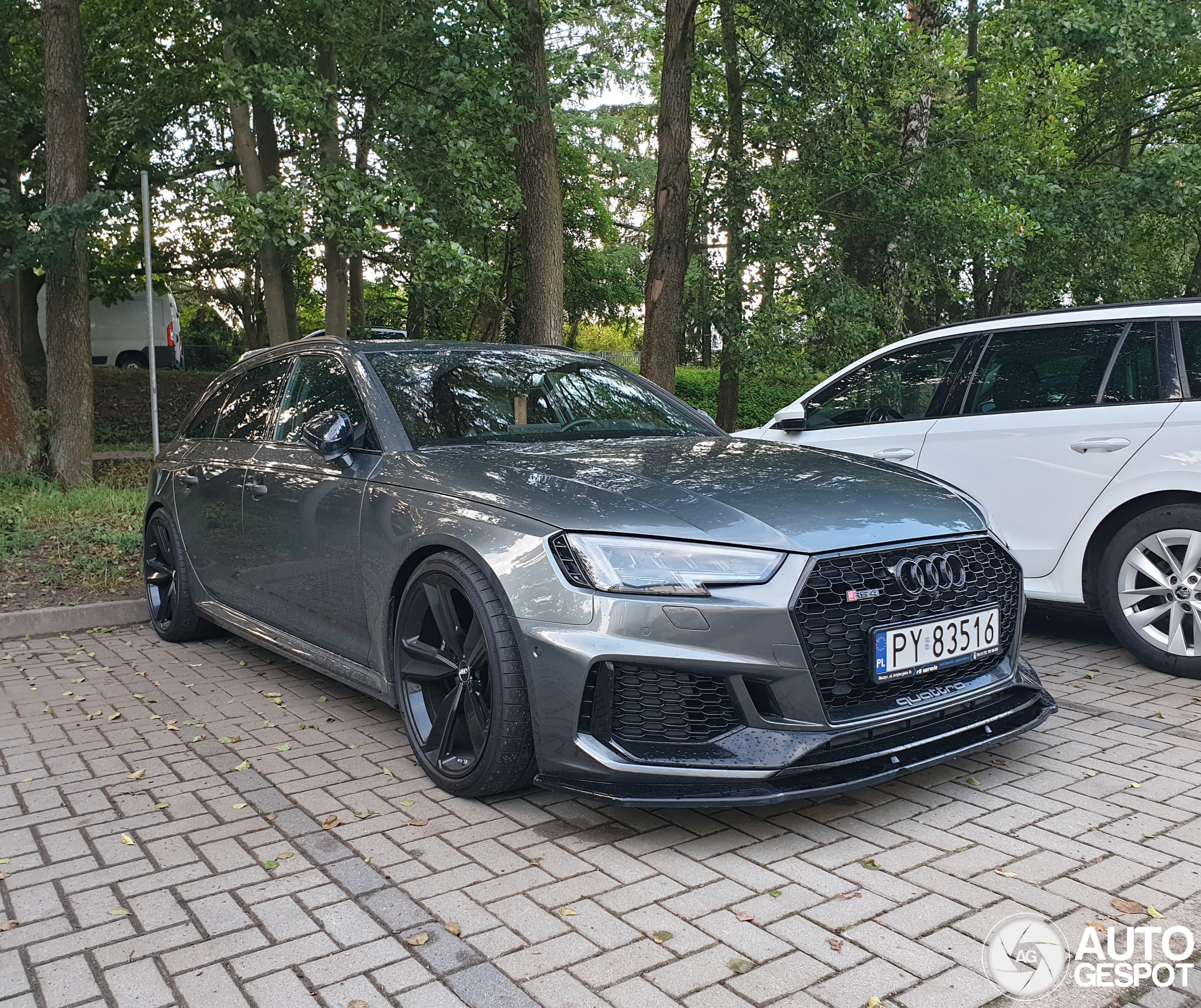 Audi RS4 Avant B9